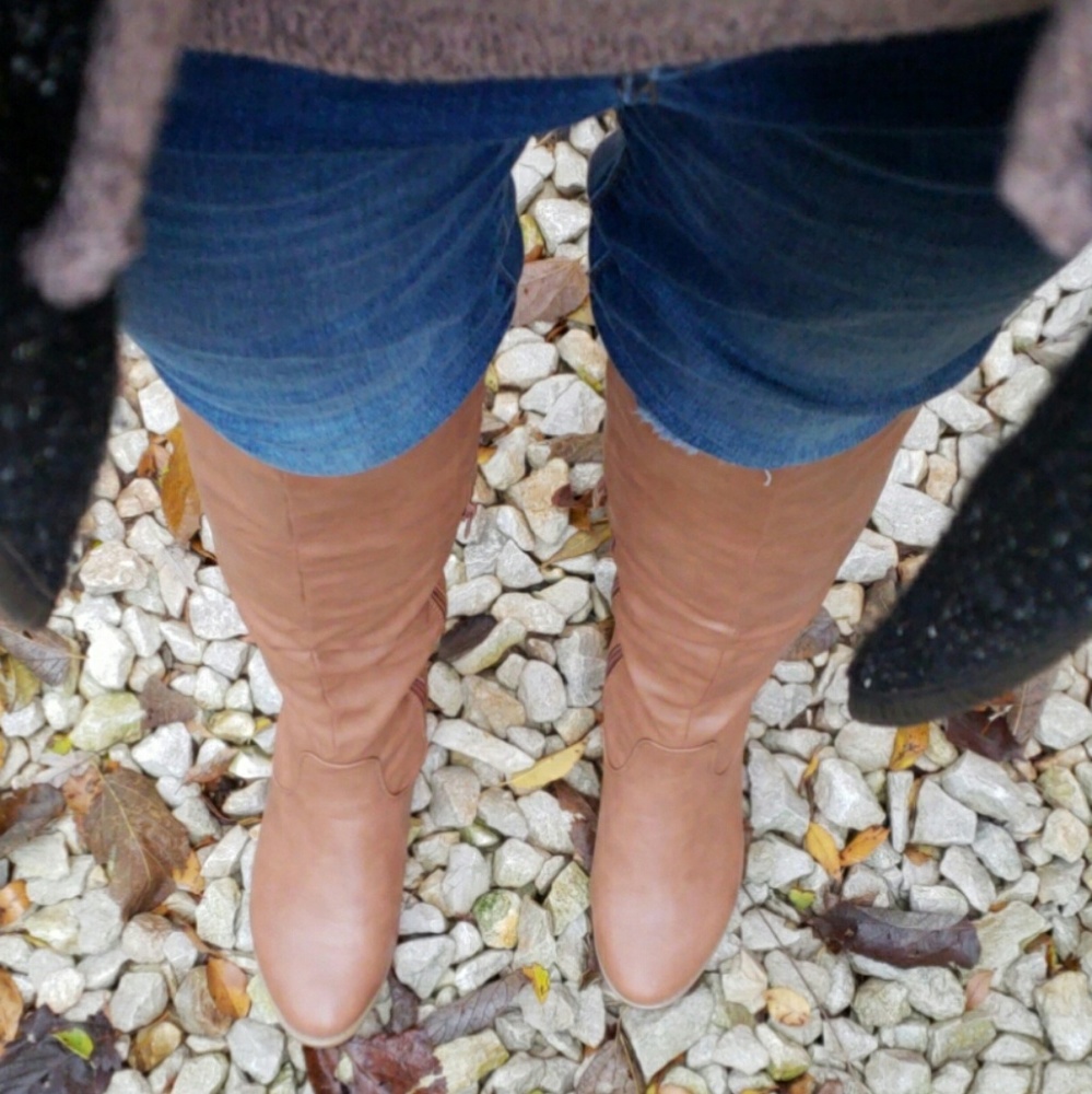 🍁Vegan Leather Tan Riding Boots 🍁 - Picture 5 of 7